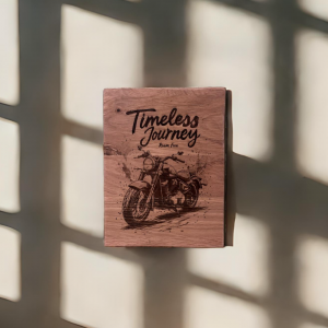 Planche en bois gravée- Moto Vintage